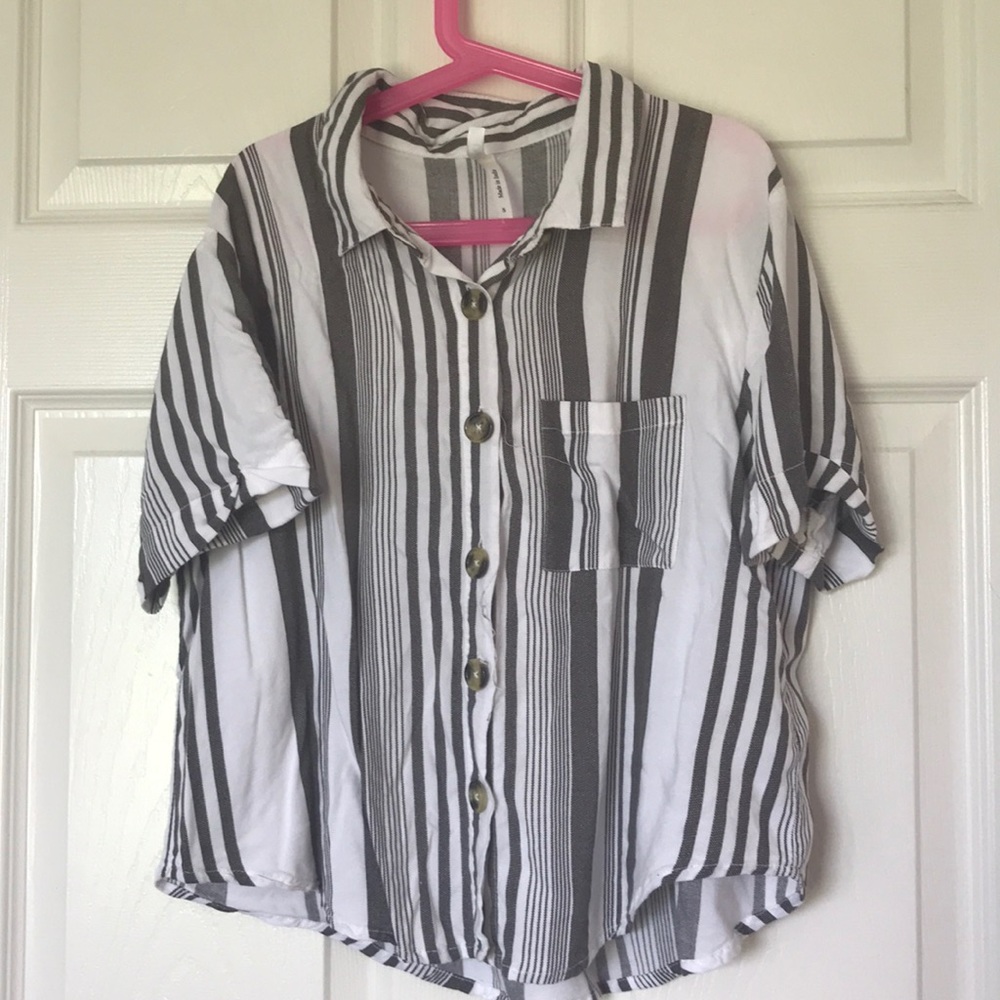 Short sleeve button up shirt
